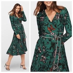 NWOT DVF Amiya Floral Wrap Dress Small